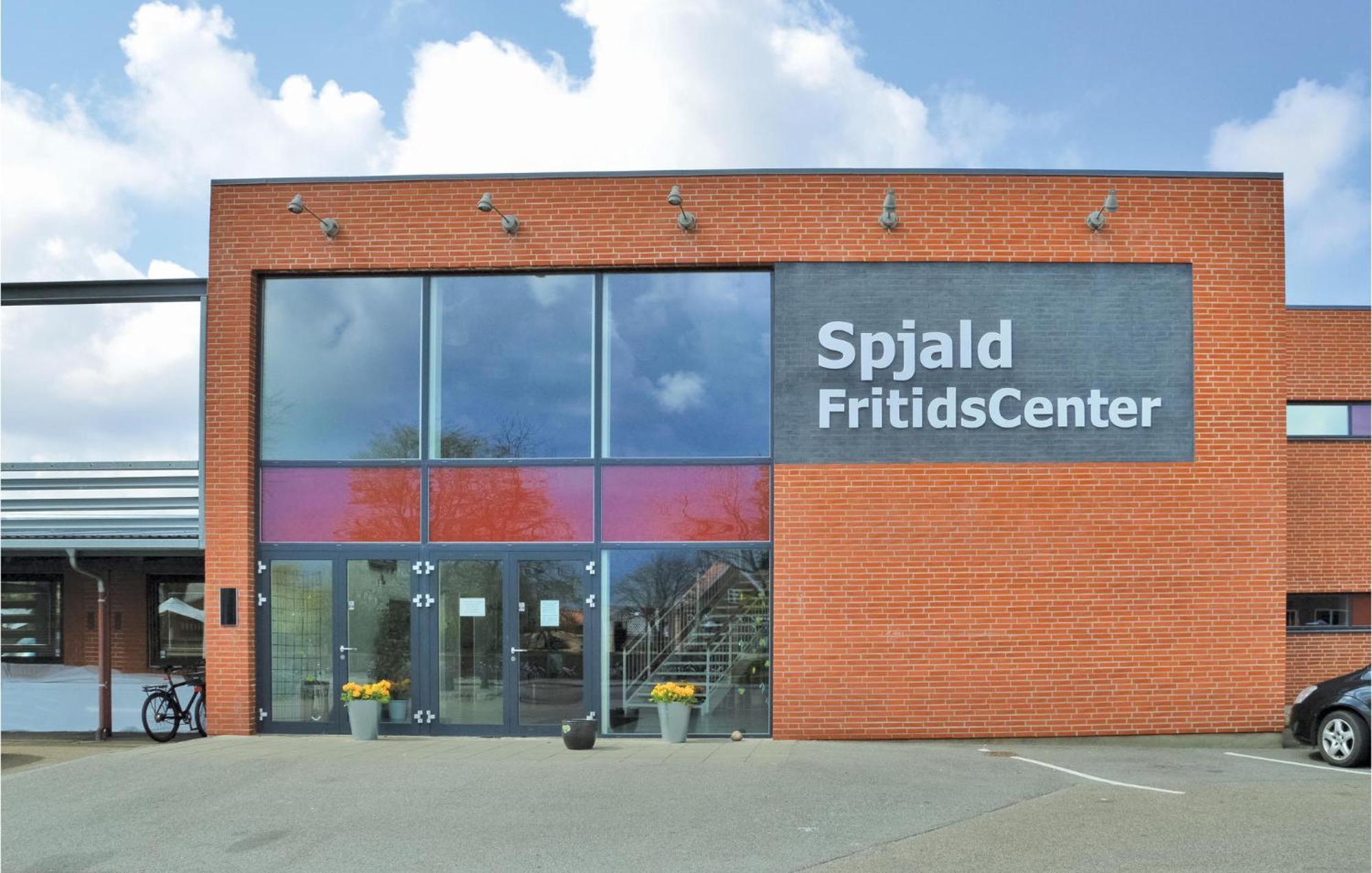 Pet Friendly Home In Spjald With Wifi Exterior photo