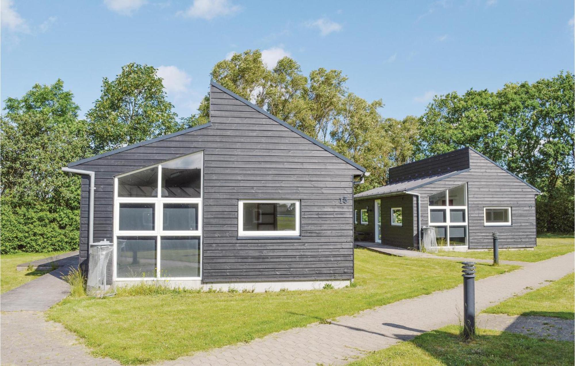 Pet Friendly Home In Spjald With Wifi Exterior photo
